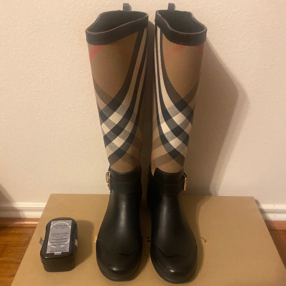 Burberry rain boots
